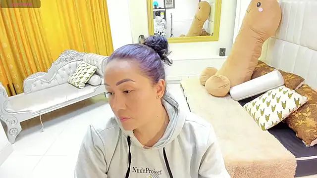 Chat +18 de gaby_trent ao vivo