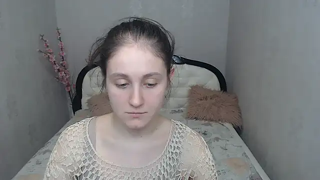 Holliy_Cooper Live XXX-chat