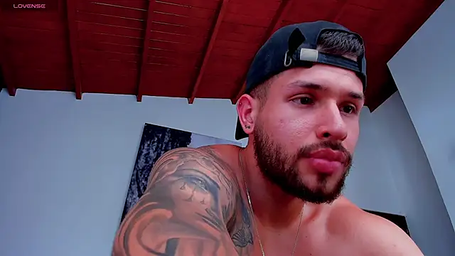 Chatroom XXX en direct de Santos_ramirez1