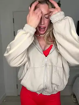 SexySaraxxoo – webcam-show