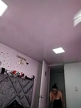 Shantey_Laurent: απευθείας συνομιλία ΧΧΧ