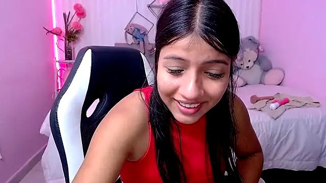 zara_cute Adlı Modelin Canlı XXX Sohbeti