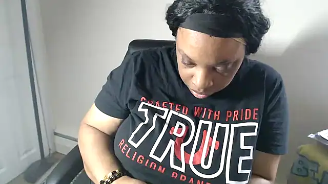 Sexymona1218 live XXX chat