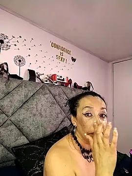 Chatroom XXX en direct de Shantey_Laurent