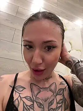 SaintSquirt Adlı Modelin Web Kamerası Şovu