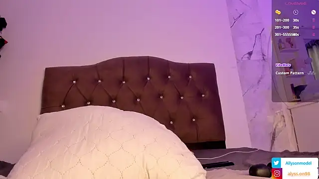 دردشة alysson_18 الجنسية المباشرة