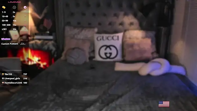 ZyraGoddes webcam show