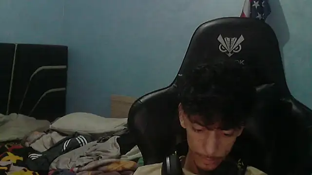 Dark_DesireX – Kamerová šou