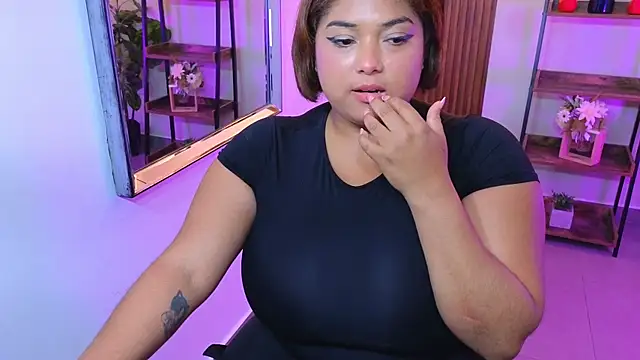 Kenya--Buhle's Live XXX Chat