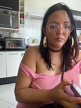 AuroraChestのライブXXXチャット