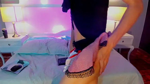 Pokazy przed kamerką – Jostyn_rous