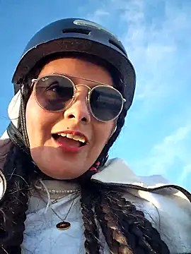 bellapaty's Live XXX Chat