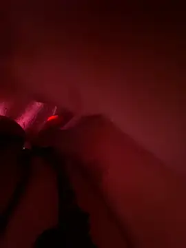 XXX chat uživo modela Maya_Manes