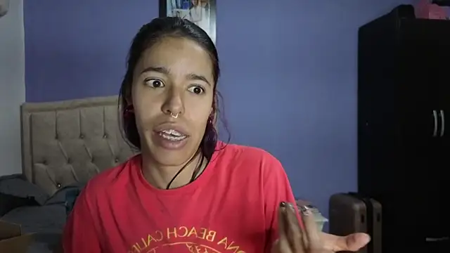 Chat +18 de stephania_t ao vivo