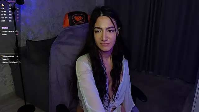 Chat XXX ao vivo de Mulan_Lo