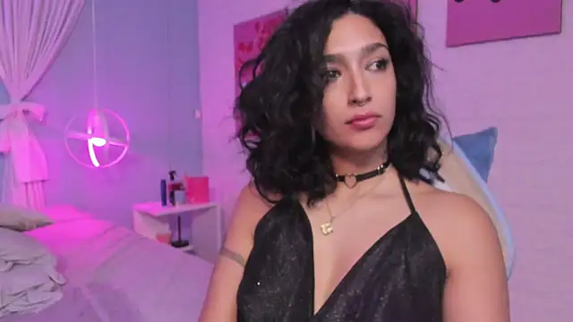 Chat +18 de Cleo_Foxx ao vivo