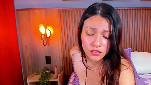 แชท XXX สดของ gabyevans4