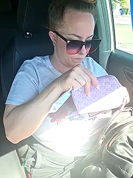 julimonroe – webcam-show