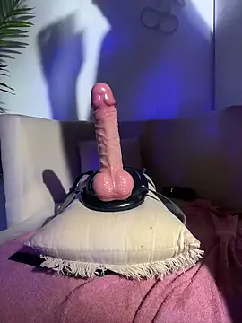 MiaFoxie_'s Webcam Show