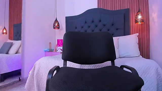 Hisoka_011 Show in webcam