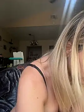 Živý XXX chat NikkiBlisss