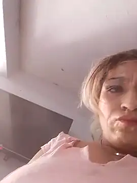 transreynaのウェブカメラショー