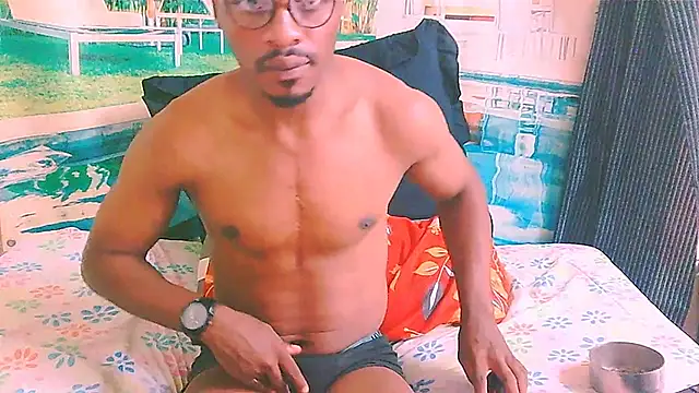 EbonyTiger69 网络视讯表演