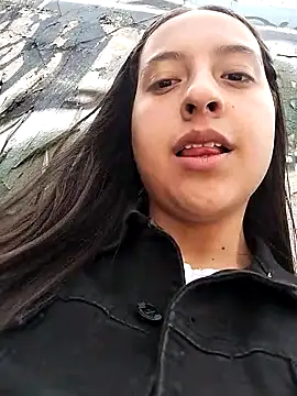 MaskedLatinaX – Kamerová šou