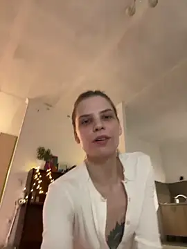 Chat XXX en directo de LeyaJohnson