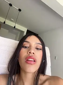 Mia-villalobos' Live XXX Chat