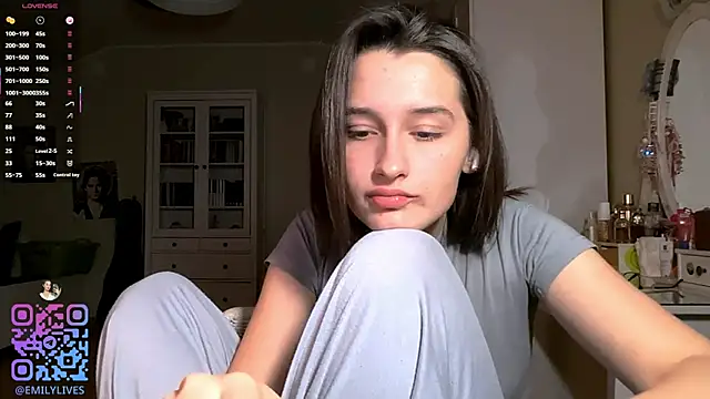 DarlineBrustera: онлайн-секс-чат