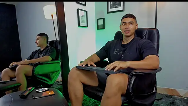 ronnie_crafored 在線直播表演