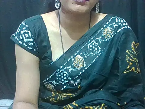 Thilothama_Vaishu's Webcam Show