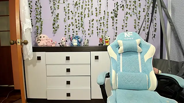 Yoonhee_ki লাইভ XXX চ্যাট