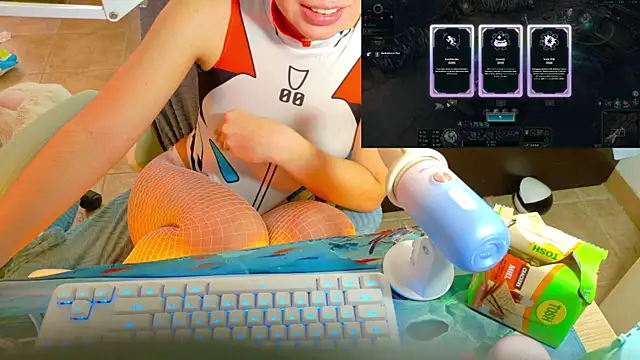 minakitsume's Live XXX Chat