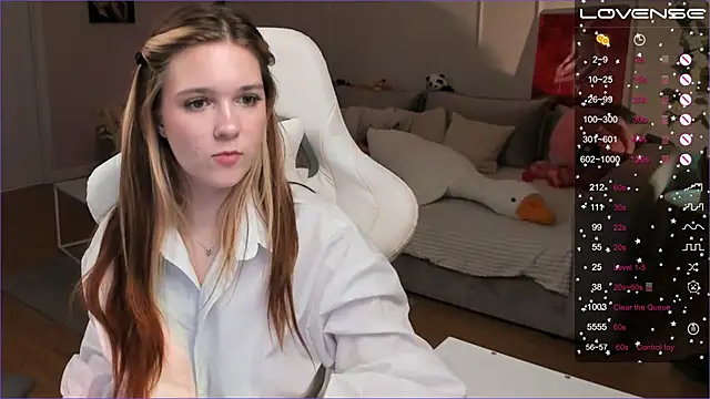 Pokazy przed kamerką – Frau_Lina