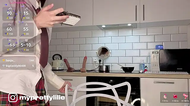 PrettyLilie Live XXX-chat