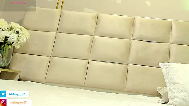 Chatroom XXX en direct de Melany__08