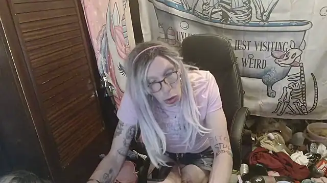 Ombeline1 webcam show