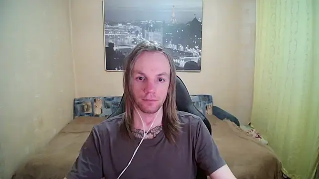 AdamDickens Show in webcam