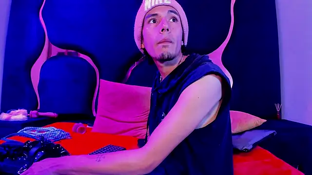 KikyoAndDrey élő XXX-chatje