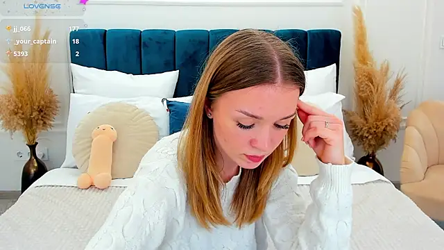 VirginOlly Chat XXX in diretta