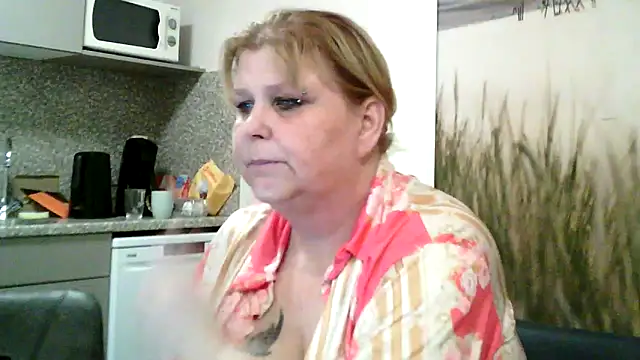 Chat XXX ao vivo de Sylviastar46