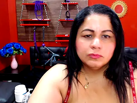 Chat XXX en directo de MISSPERVERTXXX