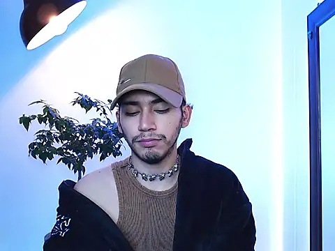 noahnoguera's Live XXX Chat