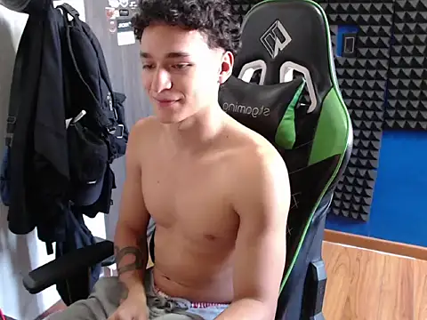 Mr_Lollipop77 webkamerás műsora