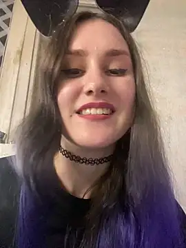 Erotic_Synth_Goddess: онлайн-секс-чат