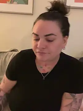 HeyBABYGIRL: онлайн-секс-чат