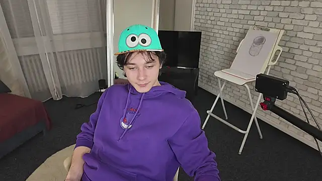 KevinStrike: απευθείας συνομιλία ΧΧΧ