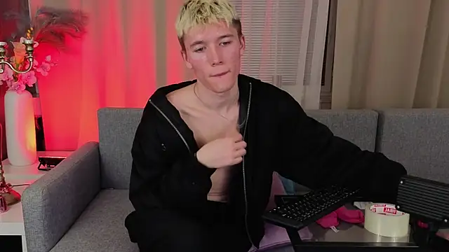 KevinParke: онлайн-секс-чат